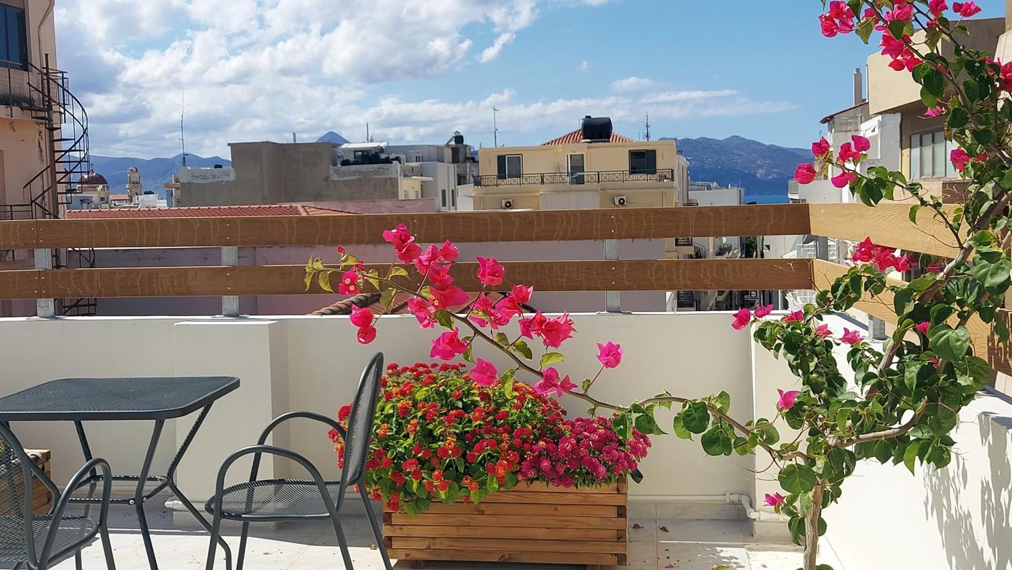 The Little Big Apartment In The Heart Of Heraklion 外观 照片